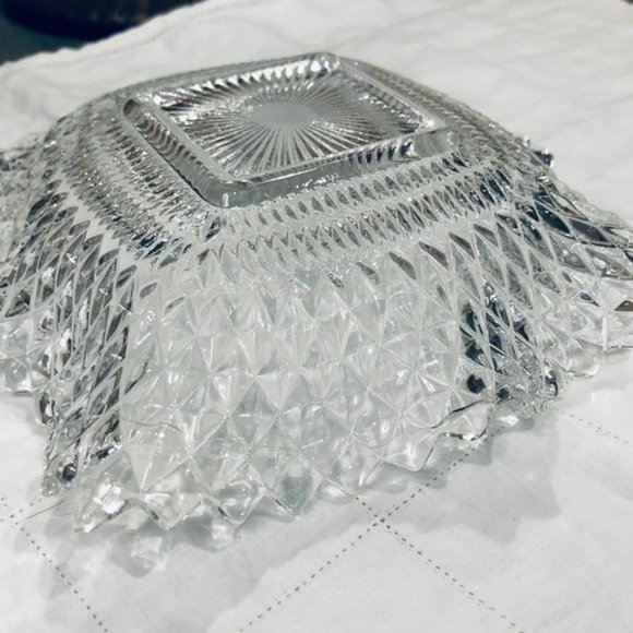 Vintage Set of 2 Indiana Glass Diamond Point Ruffle Edge Candy Dish - Picture 5 of 5